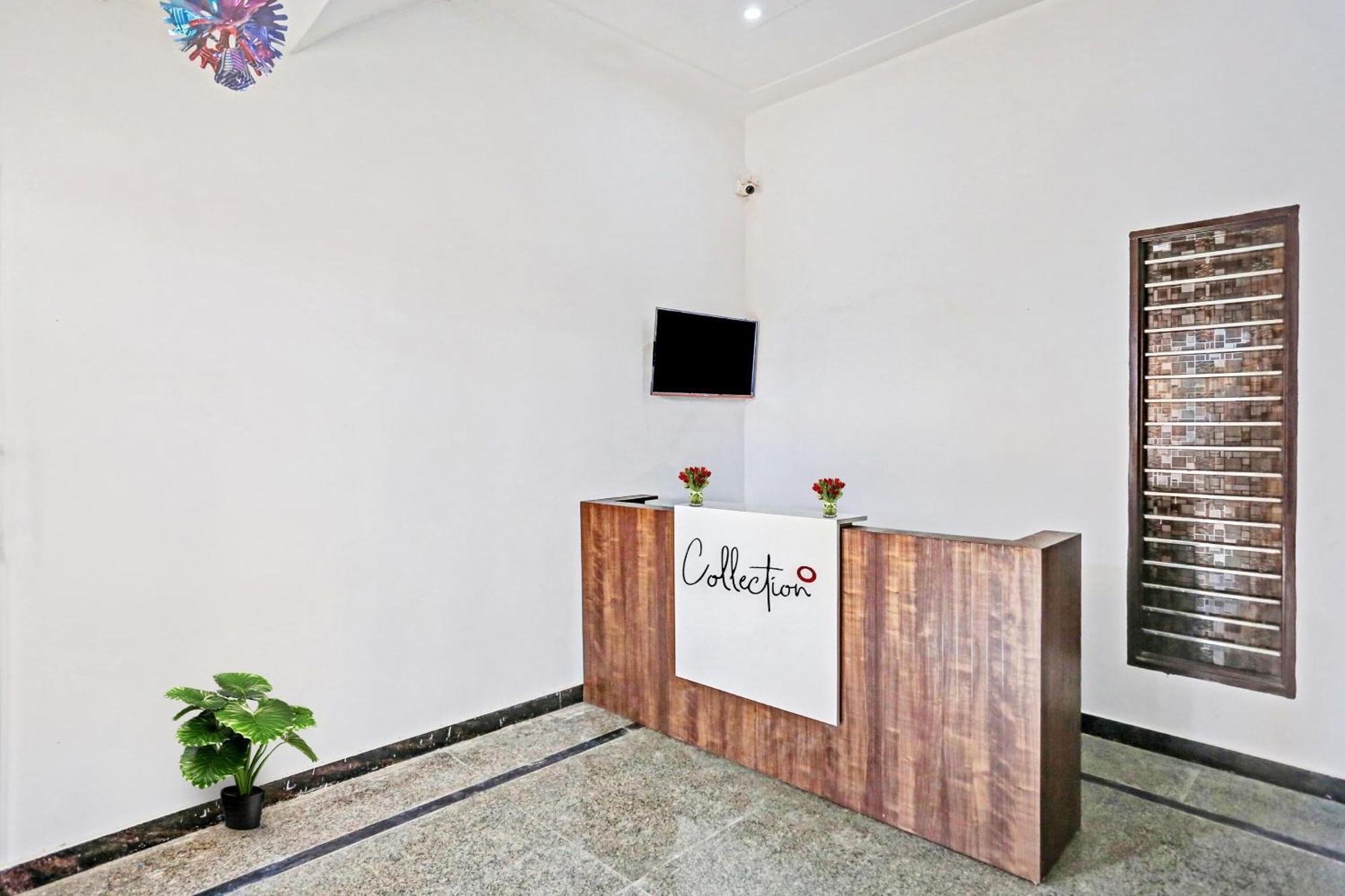 Hotel Collection O The Royal Fern Farrukhnagar Exterior foto