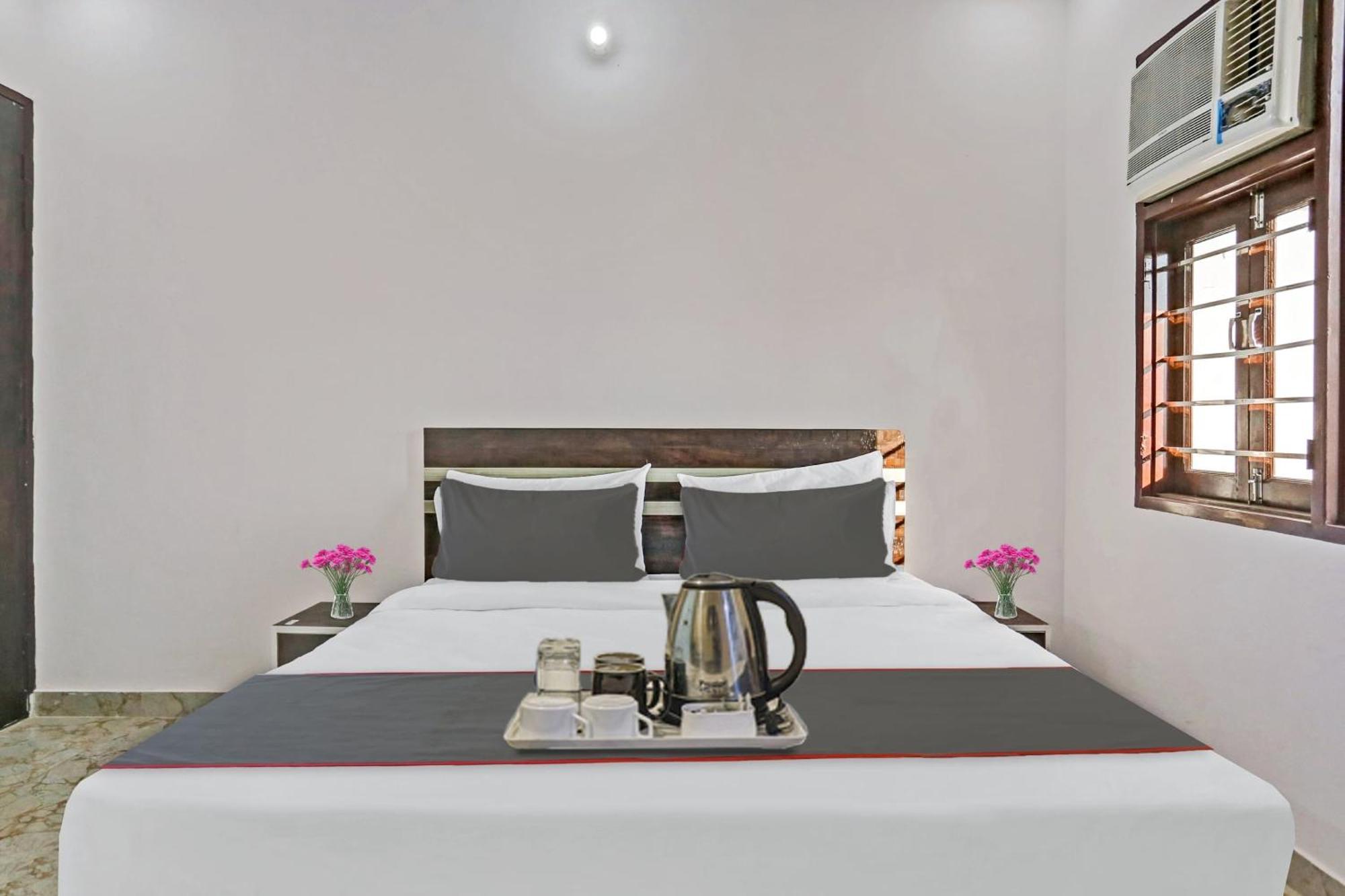 Hotel Collection O The Royal Fern Farrukhnagar Exterior foto